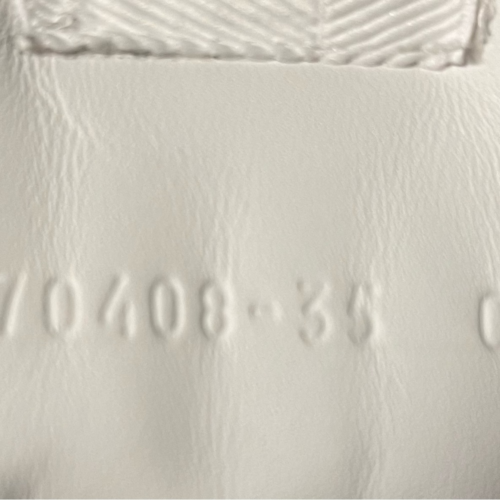 Gucci Sneakers - Picture 11 of 12